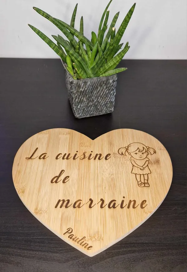 Planche à Découper & Apéritif "Cœur" – Personnalisée
